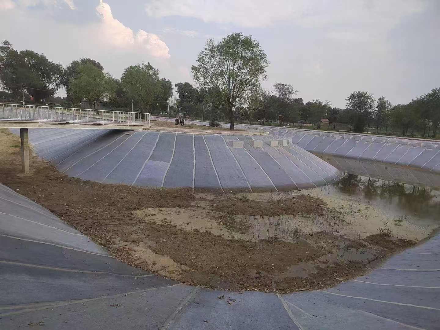 百色市混凝土帆布速干水泥毯 - 价格